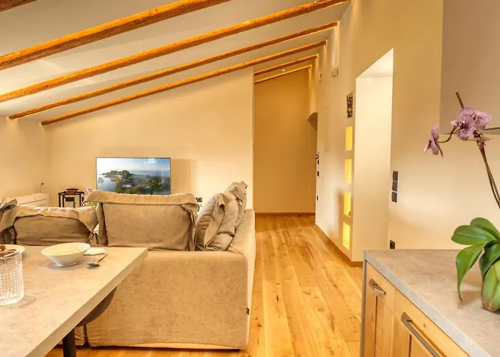 Lejlighed Liston Luxury Penthouse *