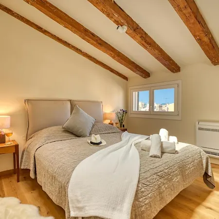 Daire Liston Luxury Penthouse